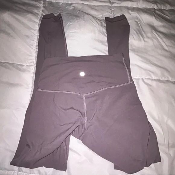Lululemon Align High-Rise Tight 28" *Twist Waist - Picture 10 of 12